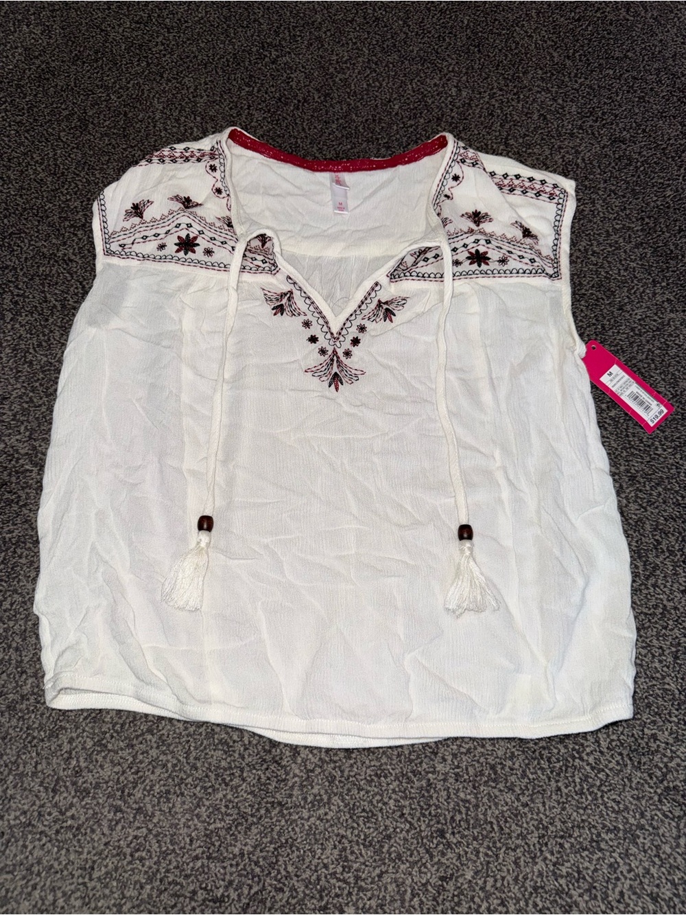 NWT Xhilaration Boho Peasant Top Women’s Medium White Embroidered Tassel Y2K